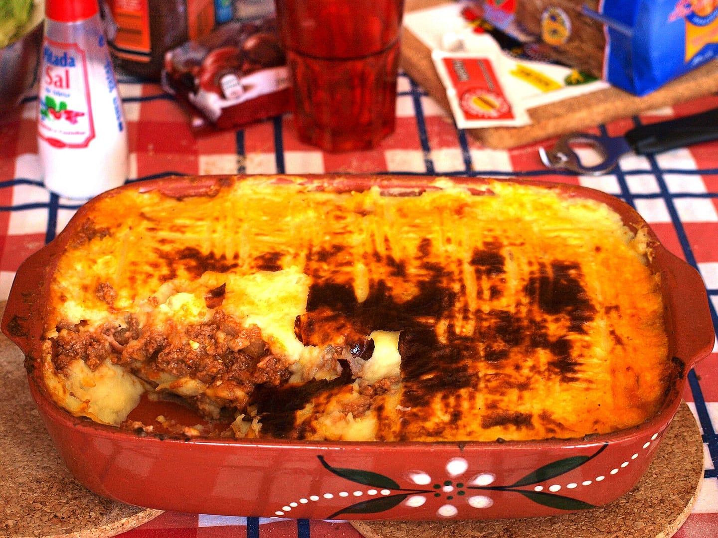 Empadão de frango com massa que derrete