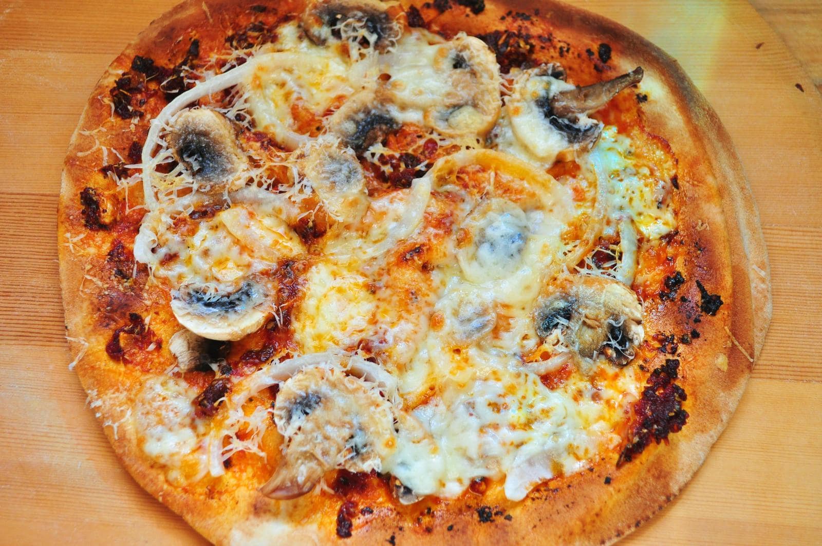 Pizza de pão sírio na air fryer