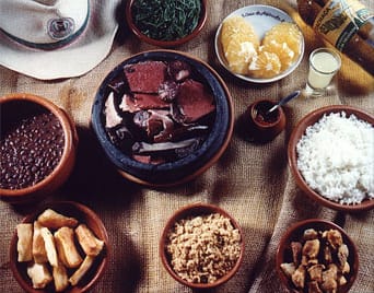 Feijoada simples e completa para fazer em casa