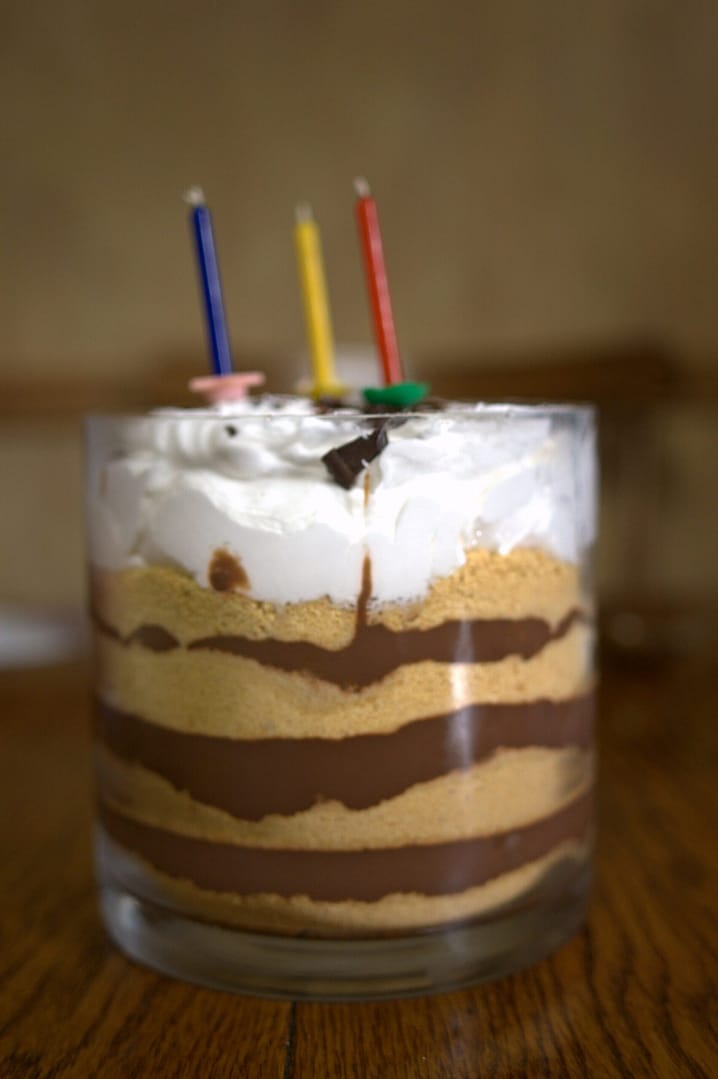 Pavê de chocolate cremoso com biscoito