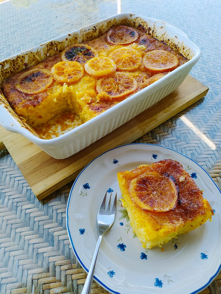 Bolo de laranja fofinho com calda
